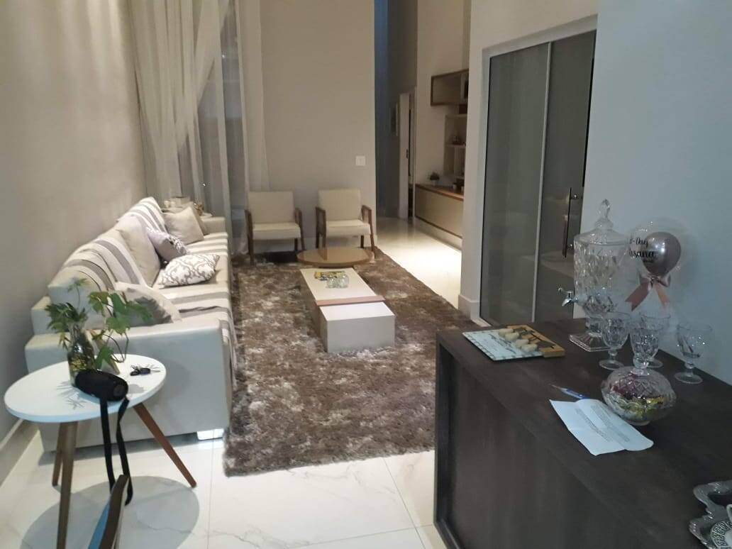 Casa de Condomínio à venda com 3 quartos, 220m² - Foto 1