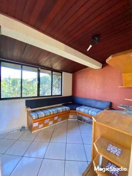 Casa à venda com 3 quartos, 117m² - Foto 8