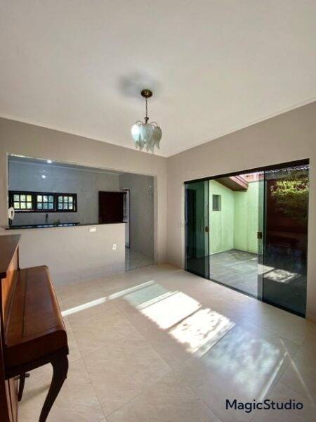 Casa à venda com 3 quartos, 117m² - Foto 4