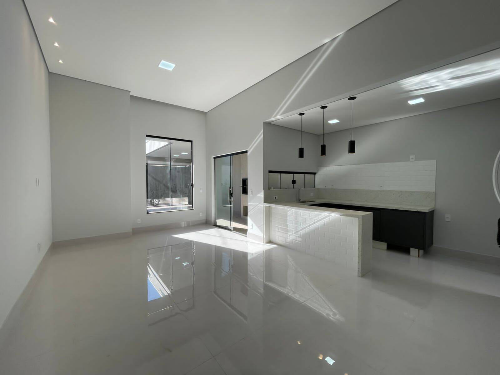 Casa à venda com 3 quartos, 124m² - Foto 3