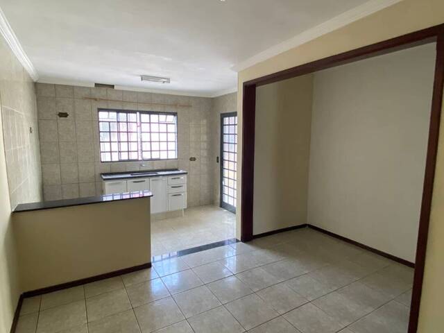 Casa para Venda em Santa Bárbara d