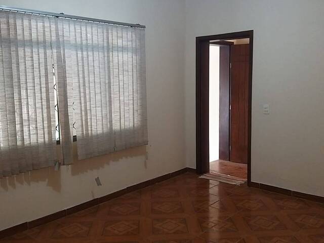 Casa para Venda em Santa Bárbara d