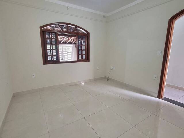 Casa para Venda em Santa Bárbara d