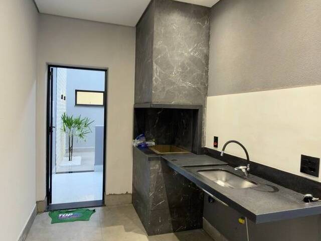 Casa para Venda em Santa Bárbara d